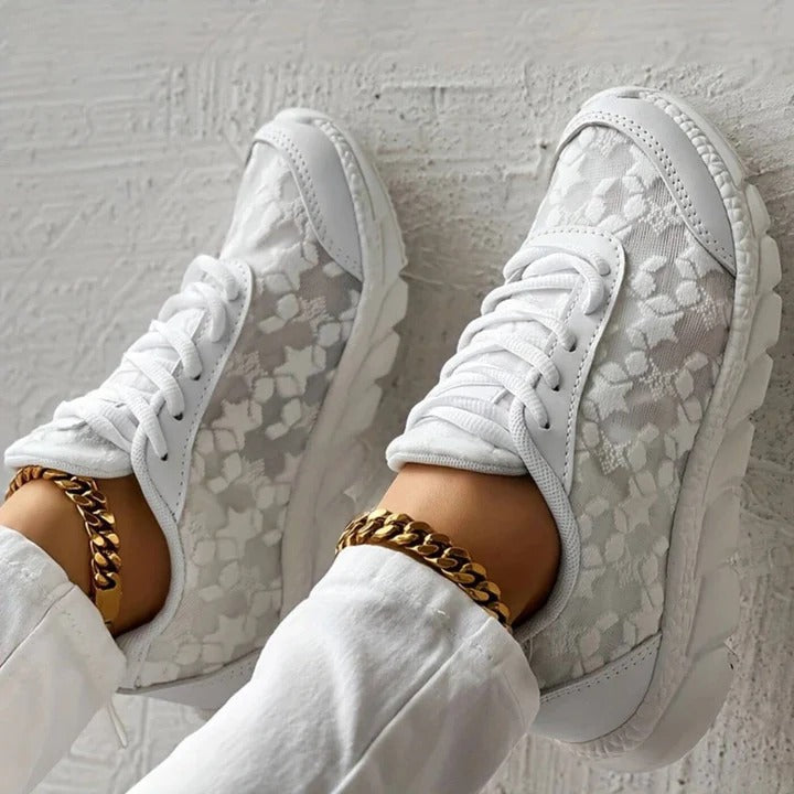 Lola | Sneakers met kant