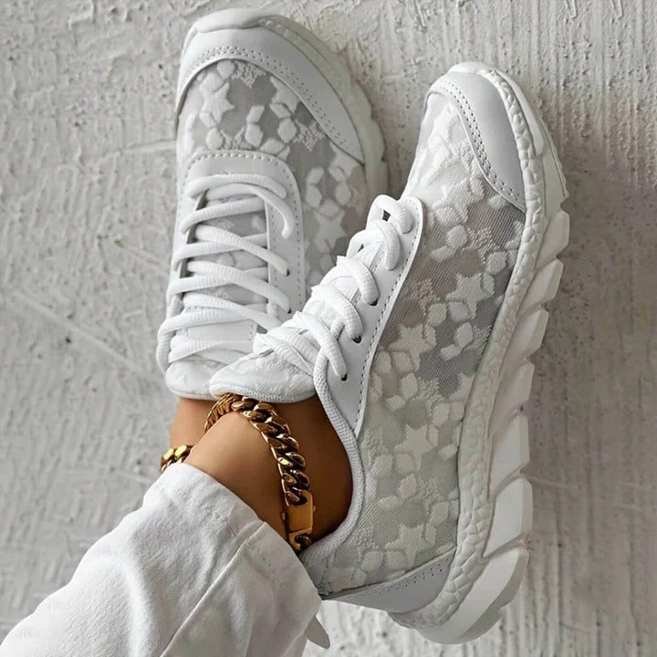 Lola | Sneakers met kant