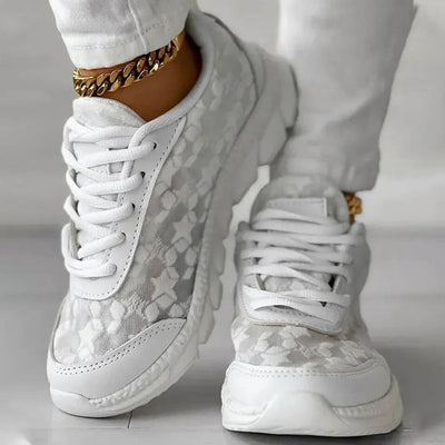Lola | Sneakers met kant